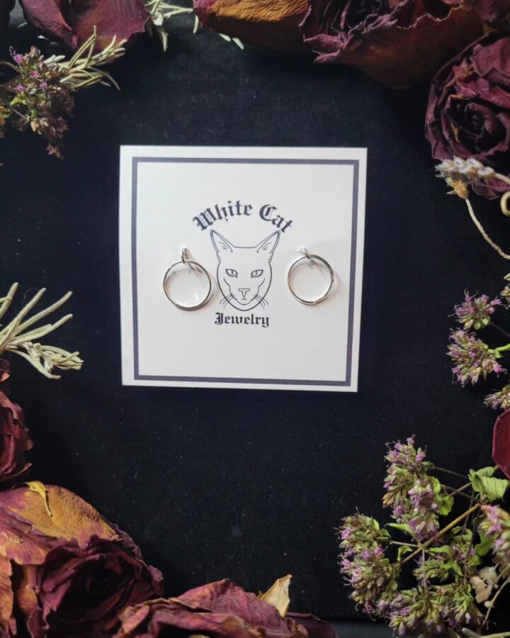 Hoop Studs