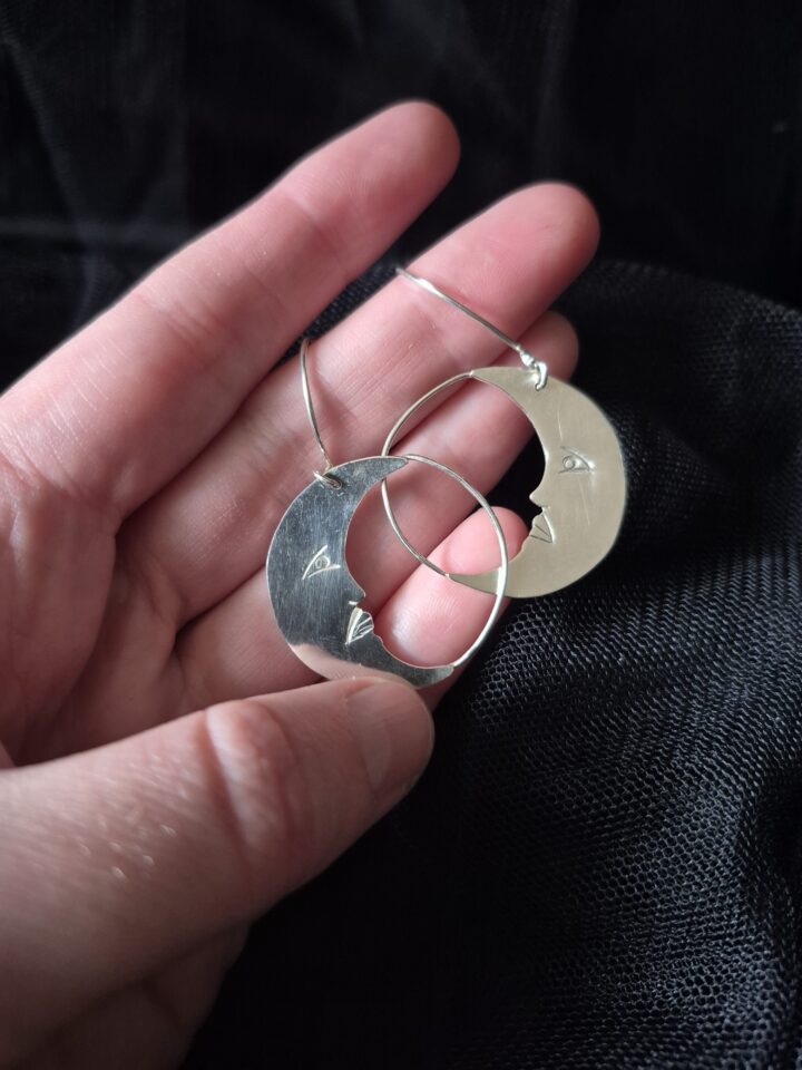 Man in the Moon Hoops
